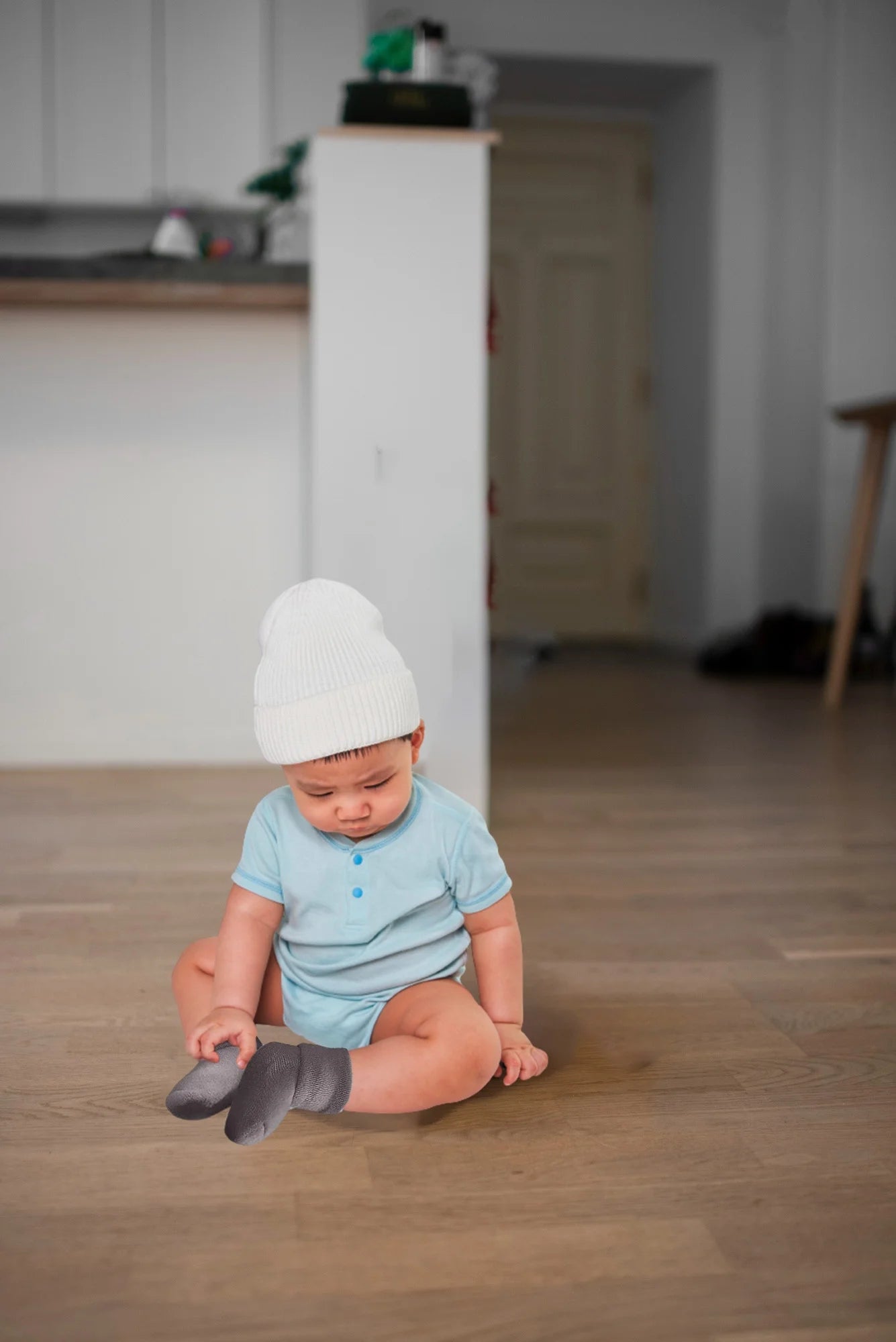 Unisex Non Slip Low-Cut Grip Socks for Infants and Toddlers (9 Pack)